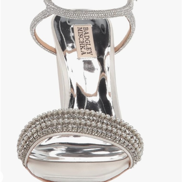 Badgley   Mischka - Picture 2 of 9